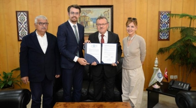 Bursa'da tıp öğrencilerine yeni burs desteği