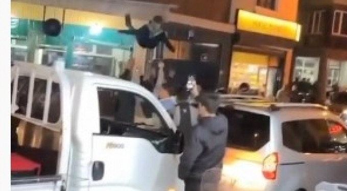 Asker uğurlamasında peş peşe ateşlediler