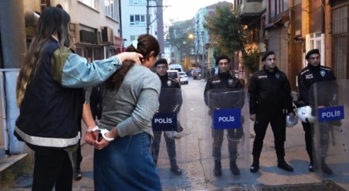 Bursa'da 'Kökünü Kurutma Operasyonu... 99 şüpheliden 63'ü cezaevinde