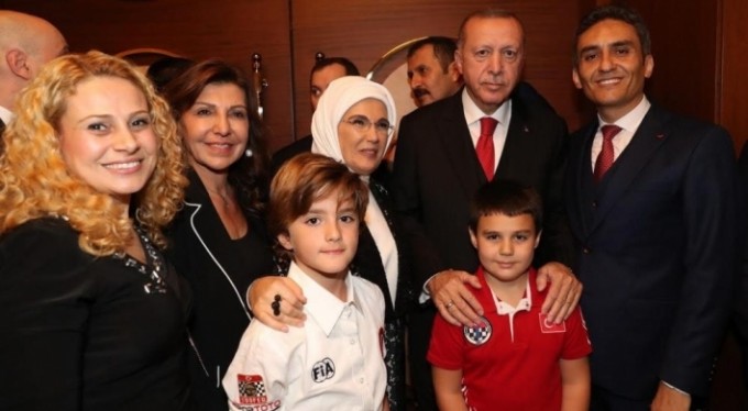 Bursalı Yağız adete tarih yazıyor! 11 yaşında satrançta kupa koleksiyoneri oldu