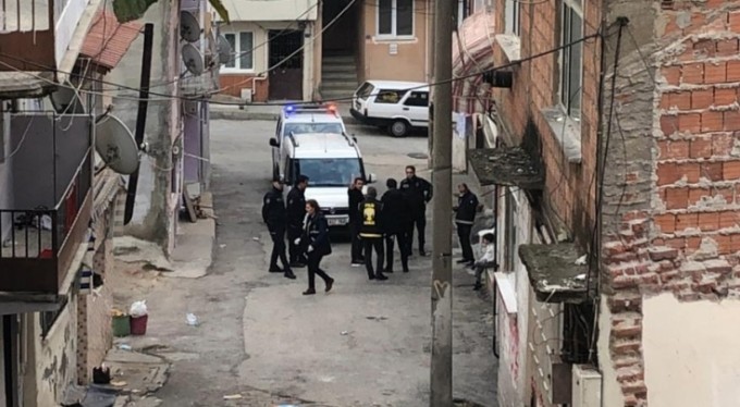 Bursa'da dron destekli şafak operasyonu