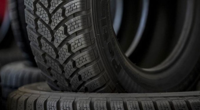 Kış lastiği zorunluluğu başlıyor! Lastikçilerde yoğun mesai