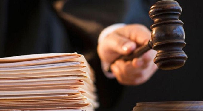 Dedektif gibi eşinin peşine düştü, cezayı yedi