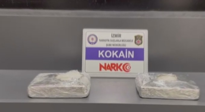 Yolcu otobüsü ile kokain getiren zehir taciri kadın yakalandı