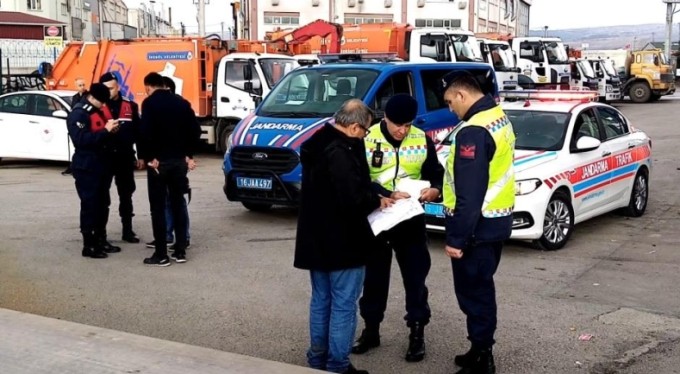 Bursa'da jandarma 700 kilo kaçak sakatat ele geçirdi