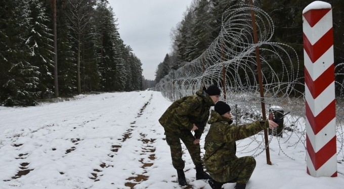 Polonya, Rusya sınırına elektronik bariyer örecek