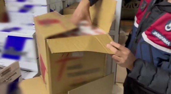 Bursa'da 1 milyon liralık kaçak tütün operasyonu