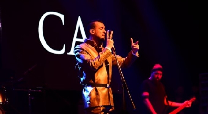 En uzun gecede Bursa'da Cem Adrian rüzgarı