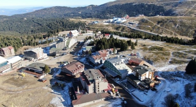Uludağ yeni yıla kar olmadan giriyor! İşte Oteller Bölgesi'nde son durum...