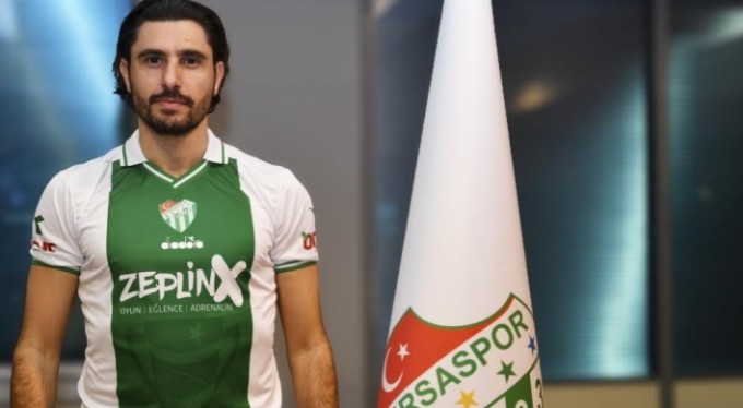 Bursaspor'dan Özer Hurmacı hamlesi! Transferi resmen açıklandı