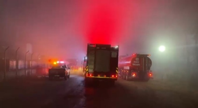 Bursa'da zift deposunda korkutan yangın