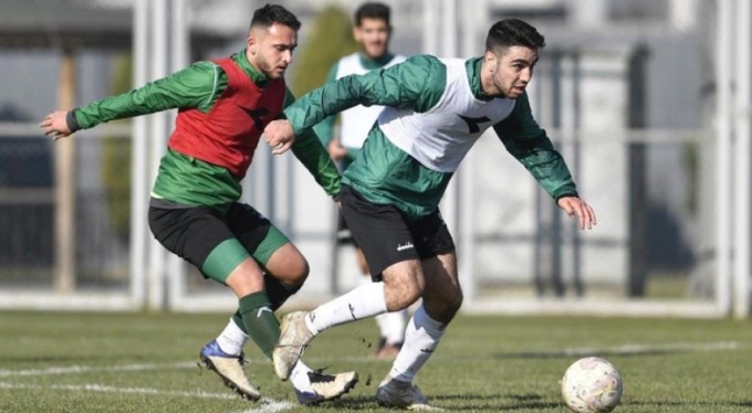 Bursaspor, U19 takımı ile hazırlık maçı yaptı