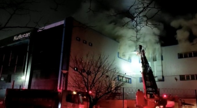 Bursa'da tekstil fabrikasında çıkan yangın söndürüldü