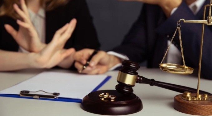 Yargıtay'dan emsal karar! Boşanma eşiğindeki eşleri ilgilendiriyor