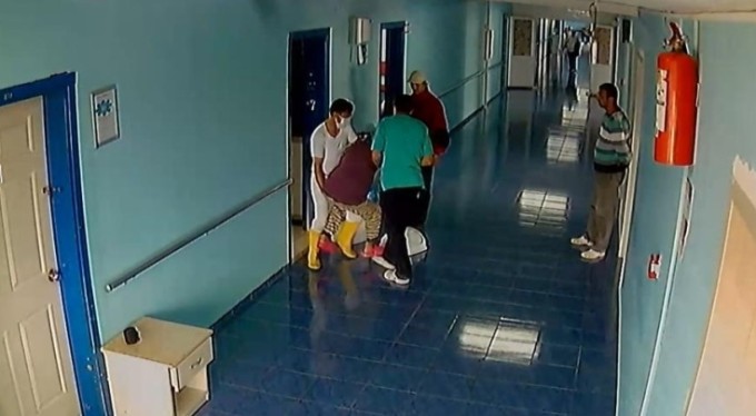 Özel merkezde kan donduran görüntüler! Engellilere darp ve kötü muamele iddiası