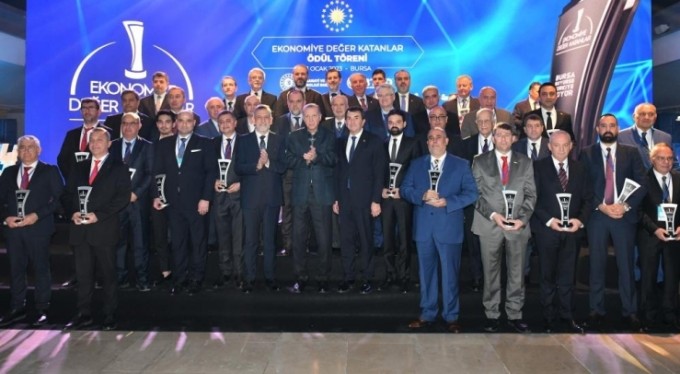 Bursa'da ekonomiye değer katanlar ödüllerini aldı