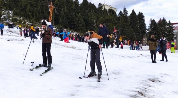 Uludağ'da hafta sonu yoğunluğu
