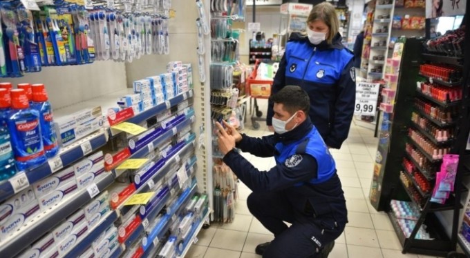 Bursa'da zabıtadan usulsüzlüğe geçit yok