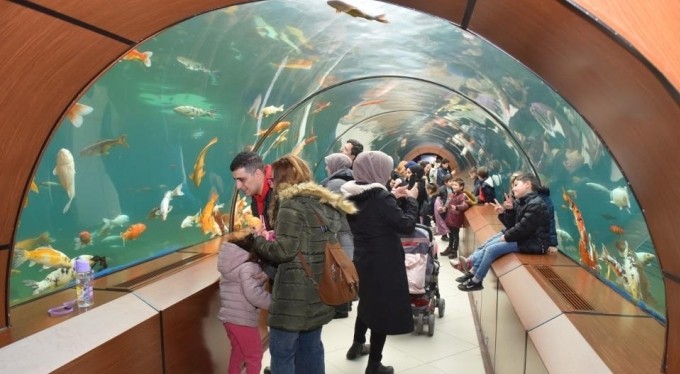 Yıldırımlı çocuklara karne hediyesi