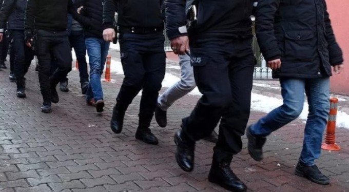 5 ilde FETÖ operasyonu! Gözaltılar var