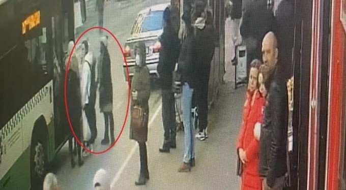 Bursa'da kadın yankesiciler böyle yakalandı! Binbir kılığa girip...