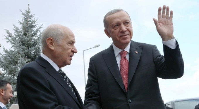 Cumhurbaşkanı Erdoğan, MHP lideri Bahçeli'yi evinde ziyaret etti