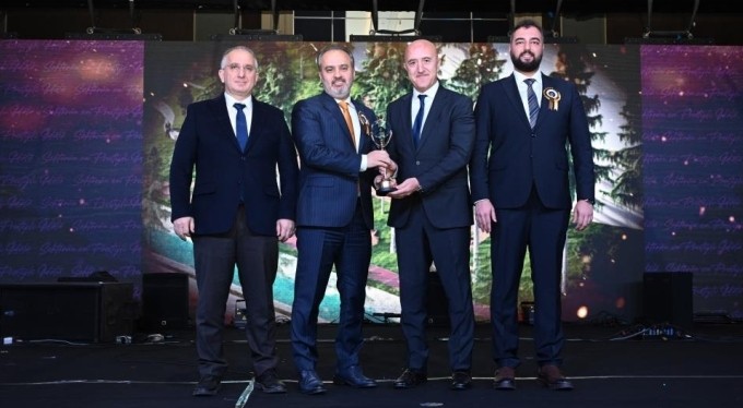 Bursa Büyükşehir'in 'yeşil' uygulamalarına 3 ödül