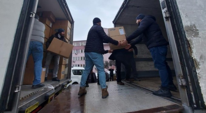 Bursa'dan deprem bölgesine tıbbi malzeme desteği