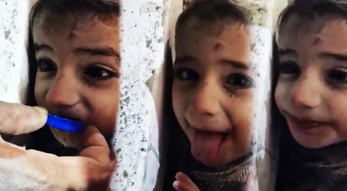 44 saatlik mucizenin adı: Muhammed bebek... Şişe kapağıyla su verip hayatta tuttular