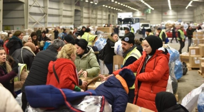 Bursa yaraları sarmak için tek yürek oldu