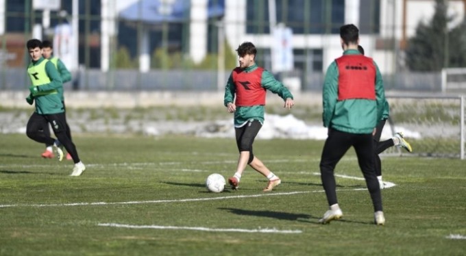 Bursaspor'da hazırlıklar devam ediyor