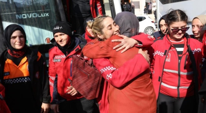 Bursa'nın kahramanları gözyaşlarıyla karşılandı