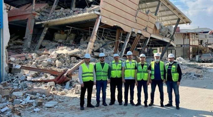 BUÜ'lü mühendislerden deprem bölgesinde inceleme