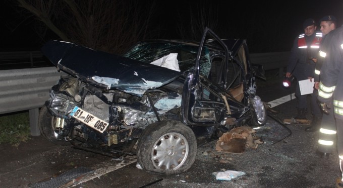 TEM Otoyolu'nda feci kaza: 2 ölü, 7 yaralı