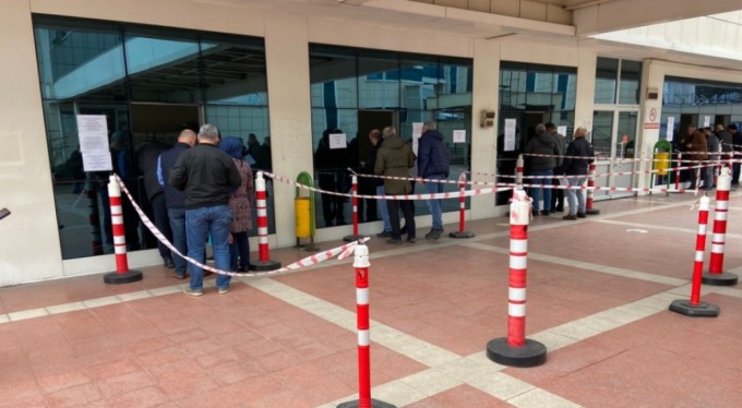 EYT'nin Resmi Gazete'de yayımlanmasıyla emeklilik başvuruları başladı