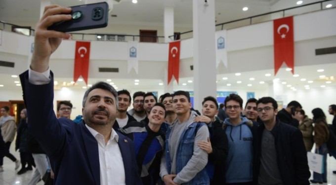 Depremzede öğrencilere TYT-AYT desteği Yıldırım Belediyesi'nden