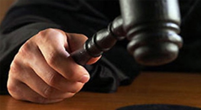 Boşanma davalarında Yargıtay'dan flaş karar! Eşinin telefonuna program yükleyince...