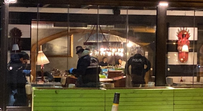 Lüks restoranda silahlı kavga: 1 yaralı