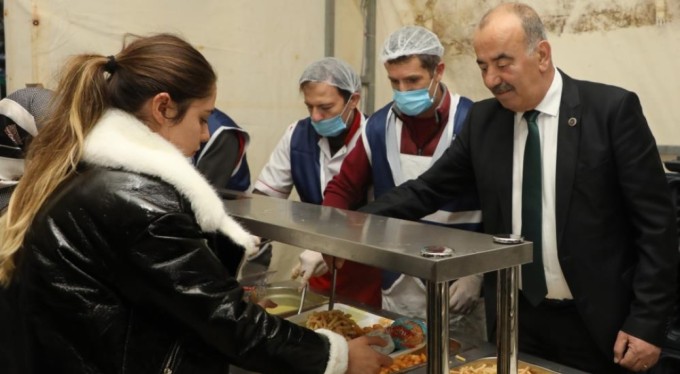 Mudanyalılar iftar sofrasında buluşuyor