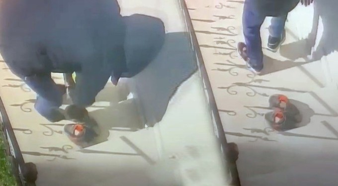 Bursa'da pişkin hırsız! Ayakkabıları çalıp yerine kendi ayakkabılarını bıraktı