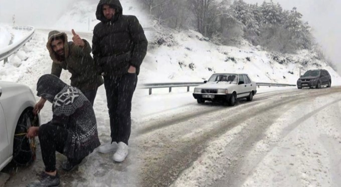 Uludağ'da kar 1 metreyi aştı! Zincirsiz çıkışa izin verilmiyor