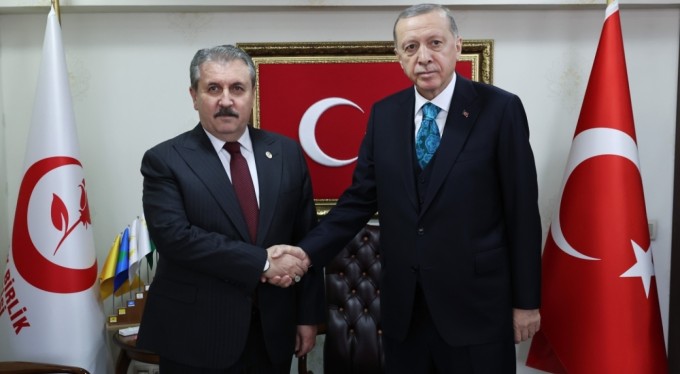 Cumhurbaşkanı Erdoğan, BBP Genel Başkanı Destici'yi ziyaret etti