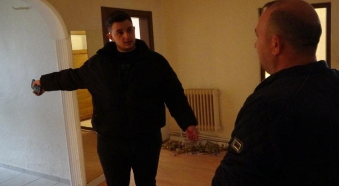 Bursa'da garip olay! Kiracısı evi bırakıp kaçtı, evde büyü buldu