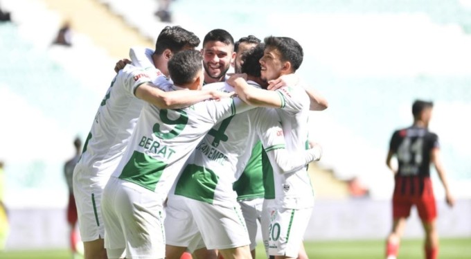 Bursaspor zorlu maratona başlıyor