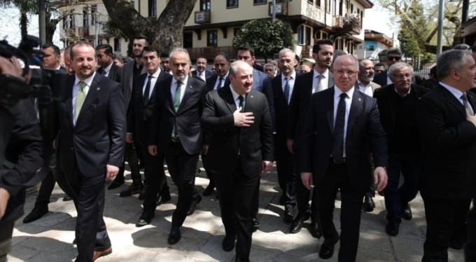 Bakan Varank, seçim çalışmalarını Togg ile başlattı