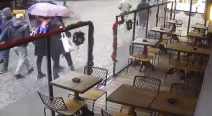 Kadınların kabusuydu! O yankesici suçüstü yakalandı