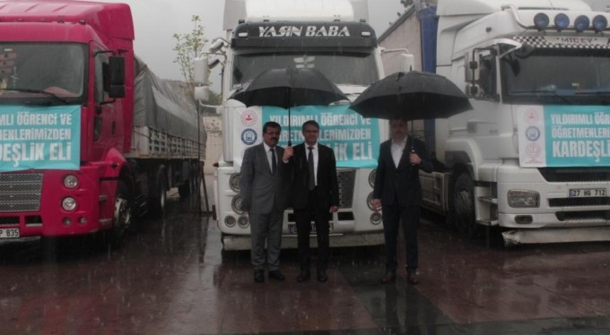 Yıldırım Belediyesi'nin yardımları tırları deprem bölgesine uğurlandı
