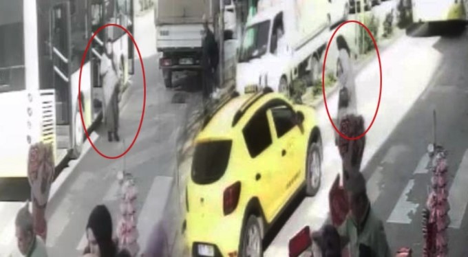 Bursa'da saniye saniye kaza! Dalgın şoför yaşlı kadına böyle çarptı