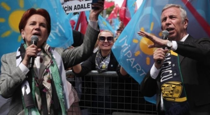 Meral Akşener  ve Mansur Yavaş Bursa'da...  "Allah Allah nidalarıyla seçime gidiyoruz"