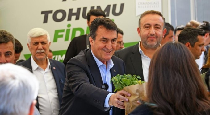 Osmangazi Belediyesi 1 milyon sebze fidesi dağıttı